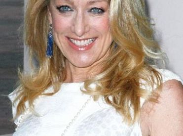 Emmy Patricia Wettig zagra w odcinku pilotowym CW Identity