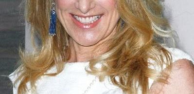 Emmy Patricia Wettig zagra w odcinku pilotowym CW 