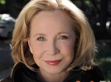 Debra Jo Rupp i Andrea Anders dołączyły do odcinka pilotowego Cuz-Bros