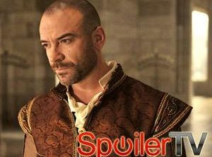 Alan van Sprang z Reign o mrocznej zmianie Henryka: Jest gotów łamać ludzi