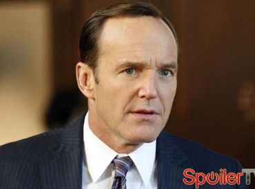 Czy Coulson pozostanie wierny firmie w Agents of SHIELD?