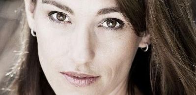 Amy Jo Johnson będzie powracała w 5 sezonie 