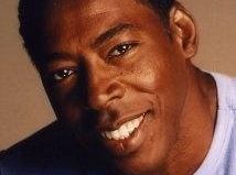 Ernie Hudson będzie powracać w odcinku pilotowym Scorpion