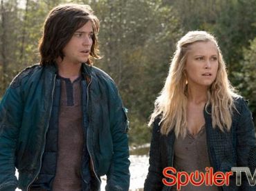 Thomas McDonell  z The 100 ujawnia nową przeszkodę Finna i Clarke