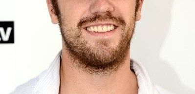 Bret Harrison dołączył do 