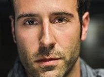 Coby Ryan McLaughlin pojawi się w 2 sezonie Graceland