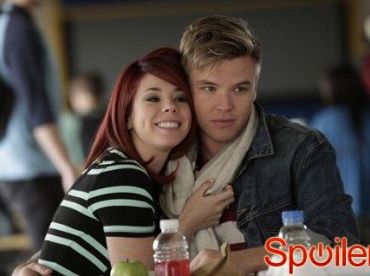 Brett Davern i producent Innej o nagłej muzycznej zmianie Jake'a