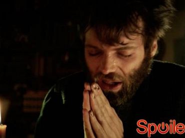 Seth Gabel z Salem o graniu udręczonego hipokryty