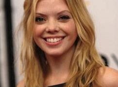Dreama Walker dołączyła do odcinka pilotowego Amazon Cocked