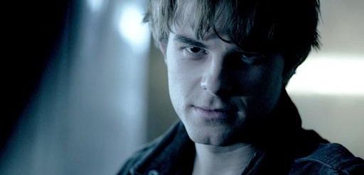 Nathaniel Buzolic powróci w drugim sezonie 