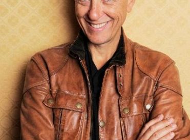 Richard E. Grant zagra w limitowanym serialu USA Network Dig