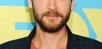 Tom Mison z 