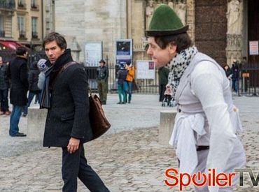 Eric McCormack zapowiada odważny 3 sezon Pułapek umysłu: Paryż, Kate i więcej