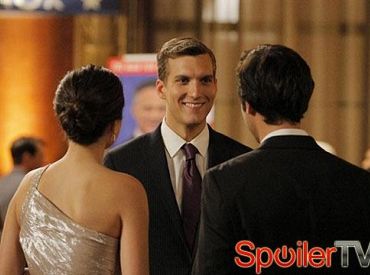 Scott Michael Foster o ekscytującym powiązaniu April i Leo w Chasing Life