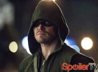 Stephen Amell z Arrow nie pojawi się w filmie Batman V Superman