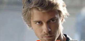 Luke Mitchell z 