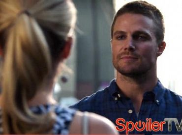 Comic-Con 2014: Zwiastun 3 sezonu Arrow pokazuje szczęśliwych Felicity i Olivera?!