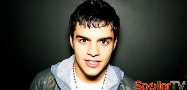 Sean Teale dołączył do 2 sezonu 
