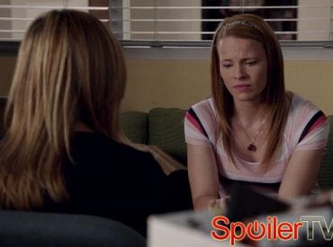 Daphne rozważa zmianę planów w finale Switched at Birth