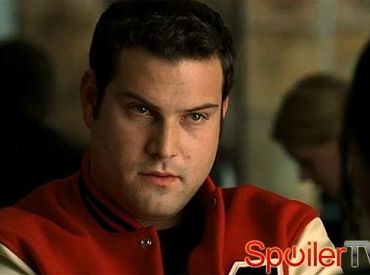 Max Adler powróci w 6 sezonie Glee - czy fani Klaine'a powinni się obawiać?