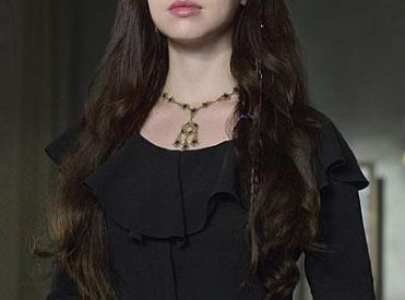 Czego się spodziewać po 2 sezonie Reign?
