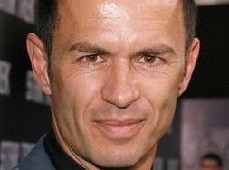 Greg Ellis będzie powracał w 5 sezonie Hawaii 5.0