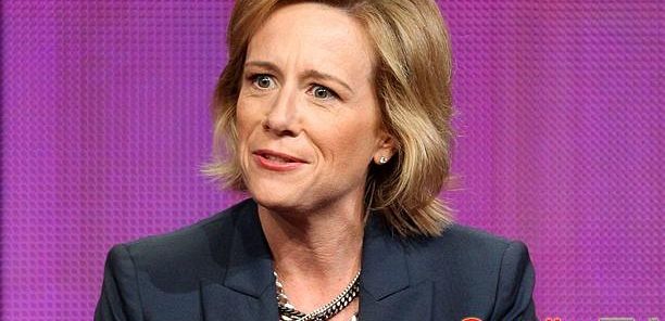 Betsy Thomas zastąpi Liz Brixius za sterami 