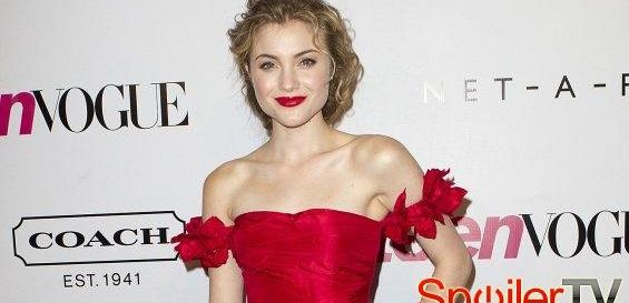 Skyler Samuels dołączyła do 