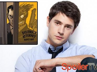 Nicholas D’Agosto będzie powracał w Gotham
