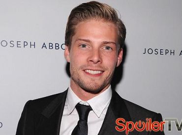 Hunter Parrish dołączył do 3 sezonu The Following w zabójczej roli