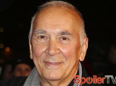 Frank Langella dołączył do 3 sezonu The Americans jako [spoiler] Jenningów