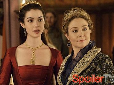 Megan Follows z Reign o dramacie w czasie koronacji, tajemniczej Clarissie i innych rzeczach 2 sezonie