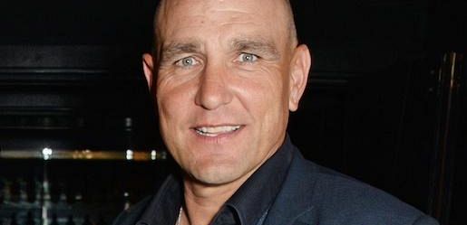 „Arrow” zatrudnia Vinniego Jonesa jako „Bricka”