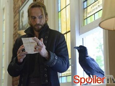 Tom Mison z Sleepy Hollow musiał grać obok ptaka, i oto co z tego wyszło