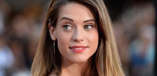 Lyndsy Fonseca dołączyła do 