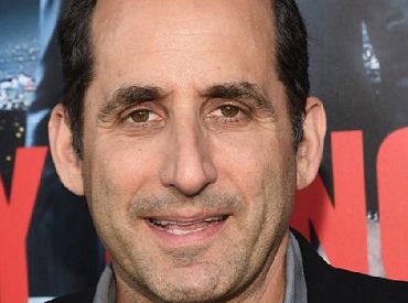 Peter Jacobson, Alex Neustaedter i Gonzalo Menendez dołączyli do Colony
