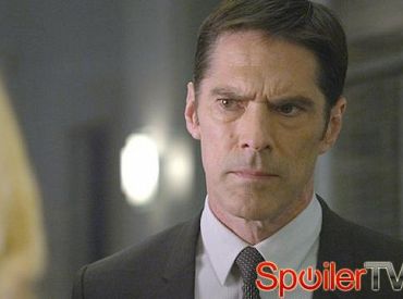 Thomas Gibson zapowiada halloweenowe przerażenie w Zabójczych umysłach, Rossiego jako skrzydłowego