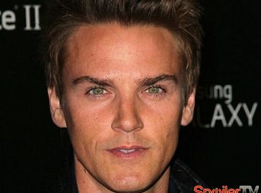 Riley Smith będzie powracał w 2 sezonie Detektywa