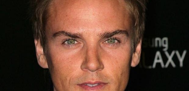Riley Smith będzie powracał w 2 sezonie 