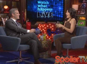 Lisa Edelstein pije z Andym Coghem w zabawnym klipie Girlfriends' Guide to Divorce
