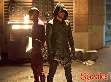 Flash zrzuca wielką bombę na Arrow