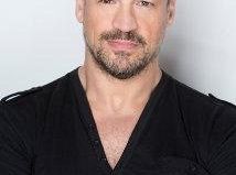 Aleks Paunovic dołączył do iZombie