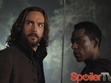 Post Mortem jesiennego finału 2 sezonu Sleepy Hollow: Tom Mison, John Noble i  Mark Goffman o wielkim geście Henry'ego i śmierci [spoiler]