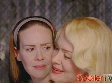 „Freak Show” – Sarah Paulson o czystej miłości Dot do Jimmiego oraz o swojej roli jako Marcia Clark