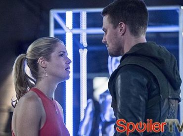Szefowie Arrow o uczuciach Felicity do Olivera: Na pewno przemówi