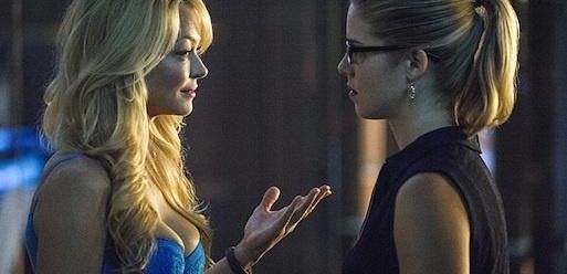 Charlotte Ross powróci jako mama Felicity w 3 sezonie 