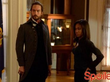 Abbie daje Ichabodowi wskazówki co do randkowania w Sleepy Hollow