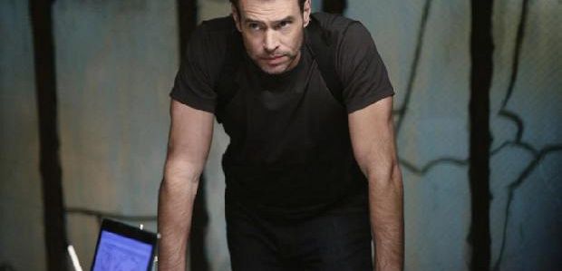 Scott Foley z 