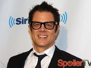 Odcinki pilotowe: ABC zamawia komedie o Johnnym Knoxville, dziwnej parze z NBC, genialnych dzieciach i cztery inne