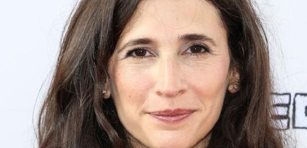 Michaela Watkins i Tara Lynne Barr dołączyły do komedii Hulu 